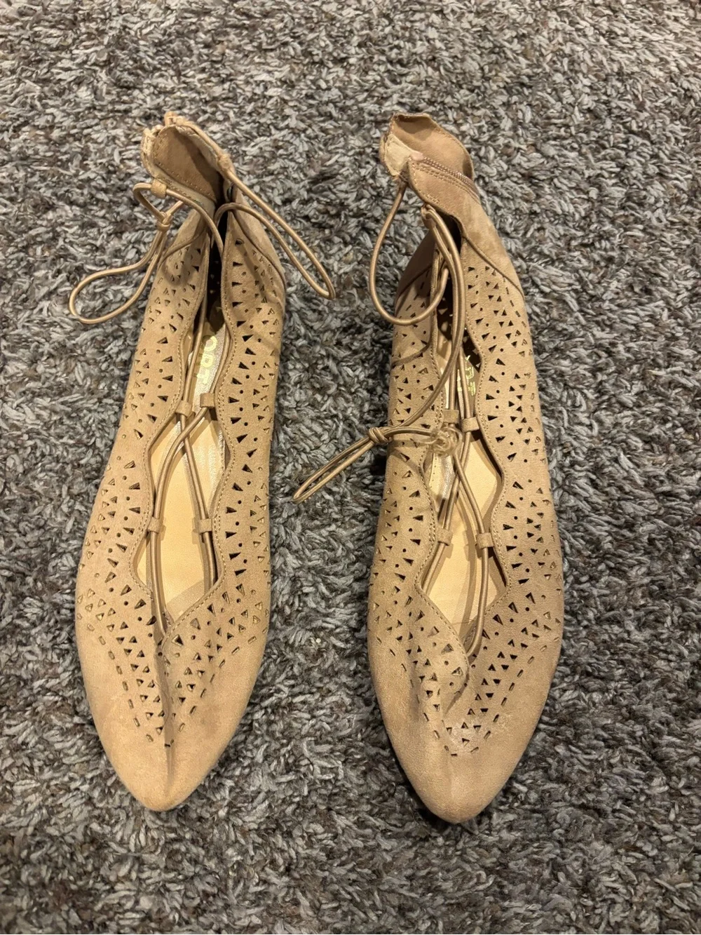Women’s Report Tan Lace-Up Pointed Toe Flats